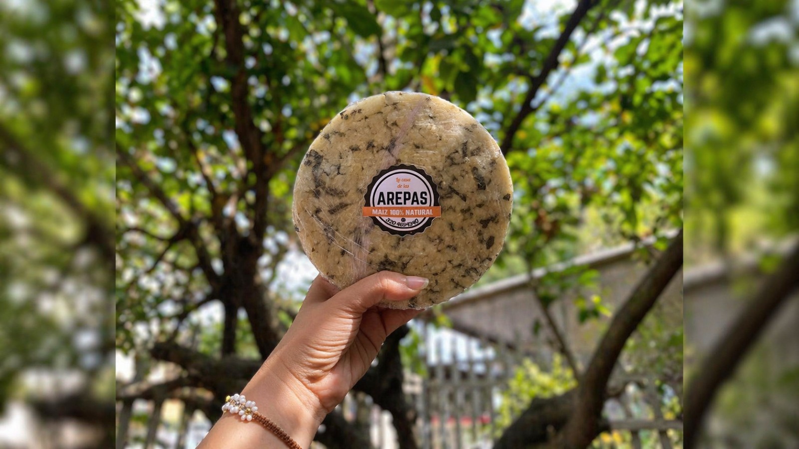 Arepa de maíz con espinaca